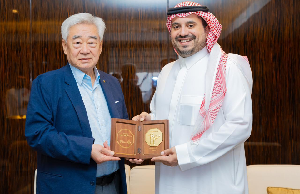 WT President_ THF Chairman Chungwon Choue_ THF Trustee Board Member HH Prince Fahad Bin Jalawi_Amman WT President_ THF Chairman Chungwon Choue_ THF Trustee Board Member HH Prince Fahad Bin Jalawi_Amman